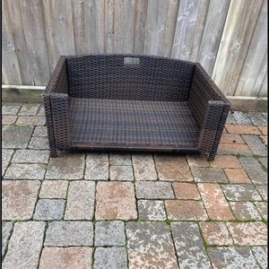 Outdoor or indoor pet bed Resin wicker